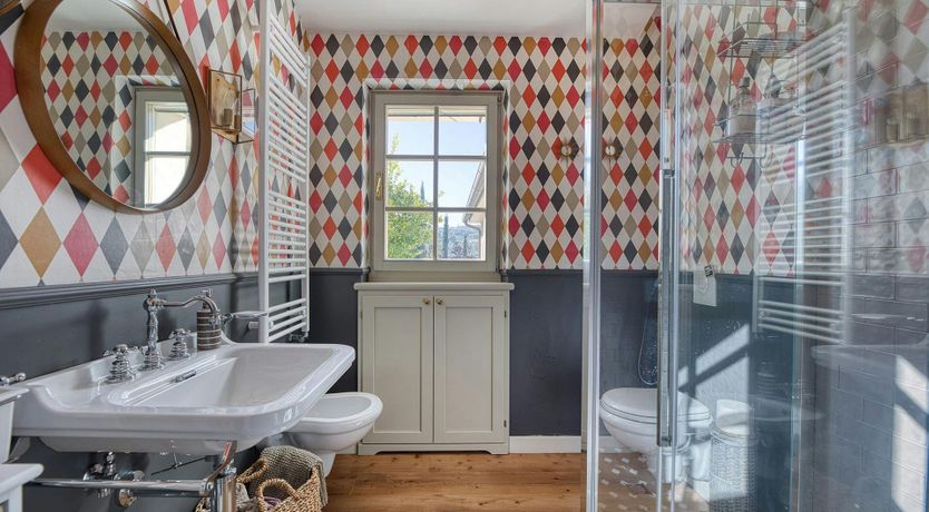 Photo of Tuscan Hush