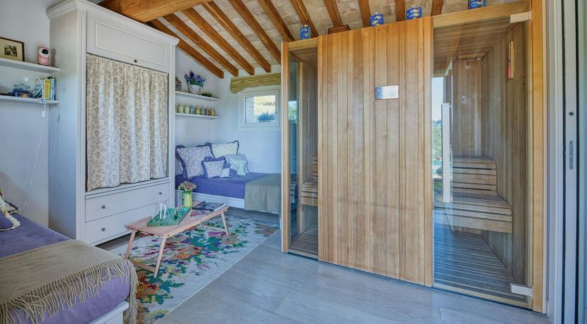 Photo of Tuscan Hush