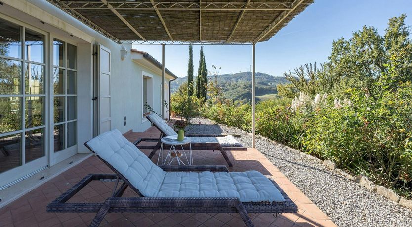 Photo of Tuscan Hush