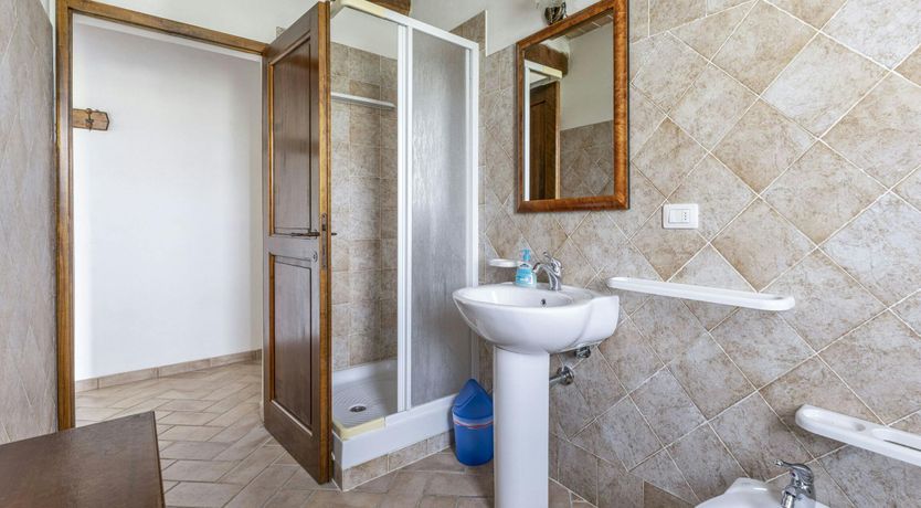 Photo of Farmhouse Fair