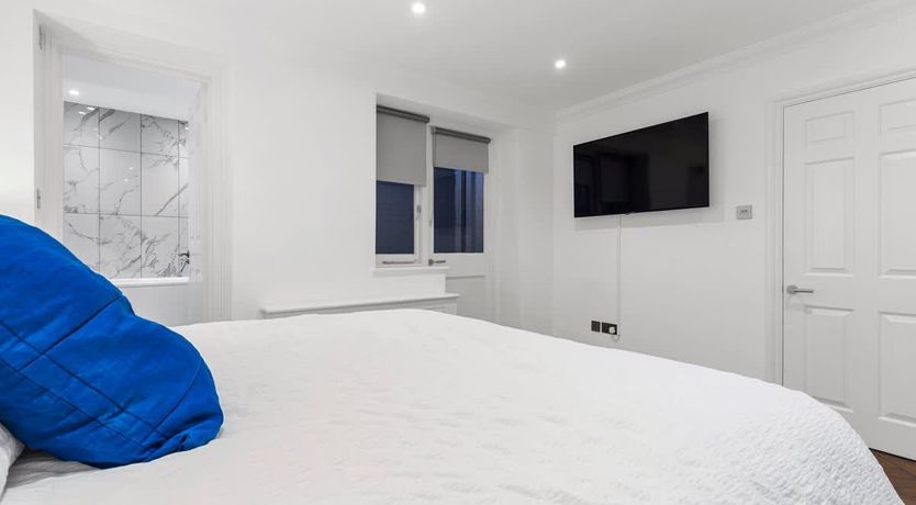 Photo of Hyde Park Retreat