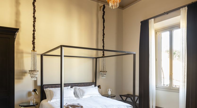 Photo of Florentine Favour