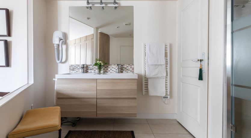 Photo of Three Ships Sailing