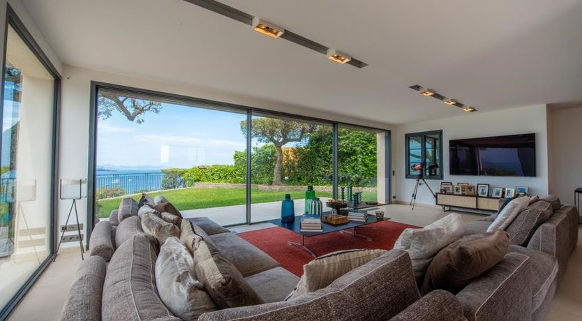 Photo of A Moonflower's Dream