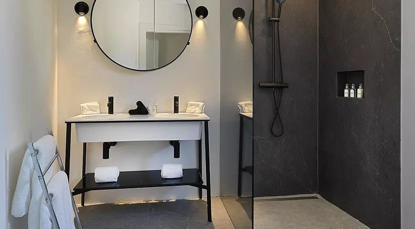 Photo of La Romantique