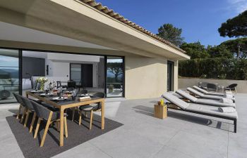 La Romantique Holiday Home
