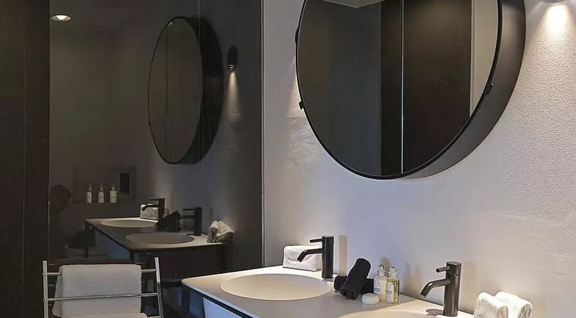 Photo of La Romantique