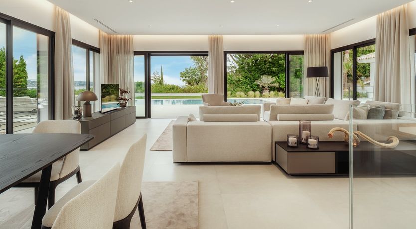 Photo of Champagne-Flavoured