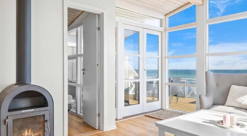 Photo of "Answald" - 10m from the sea