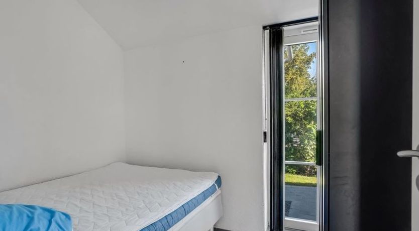 Photo of "Judit" - 10m from the sea