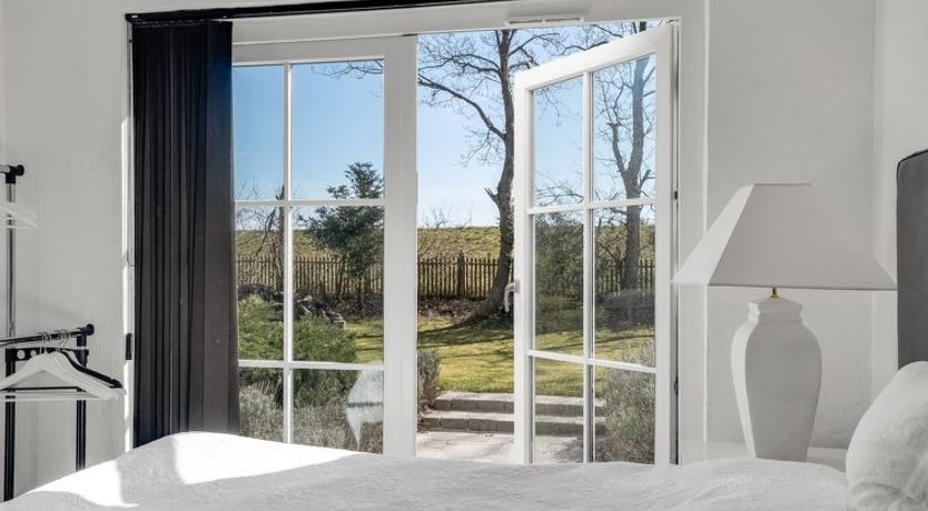 Photo of "Judit" - 10m from the sea