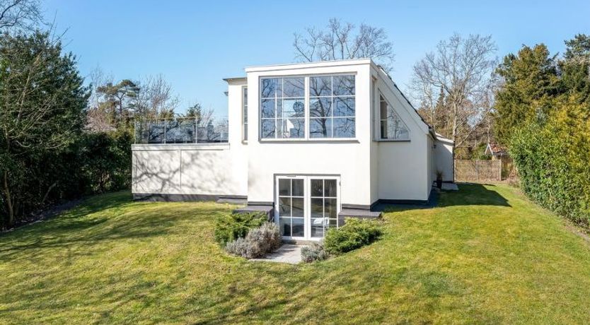 Photo of "Judit" - 10m from the sea