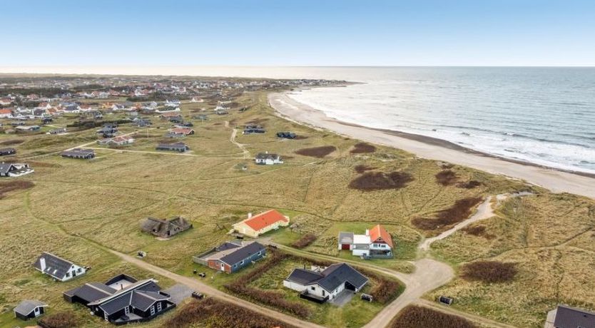 Photo of "Amina" - 50m from the sea