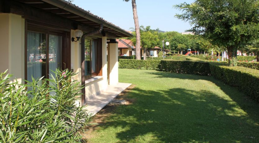 Photo of Front Lake Resort Le Corti del Lago Apartment 4