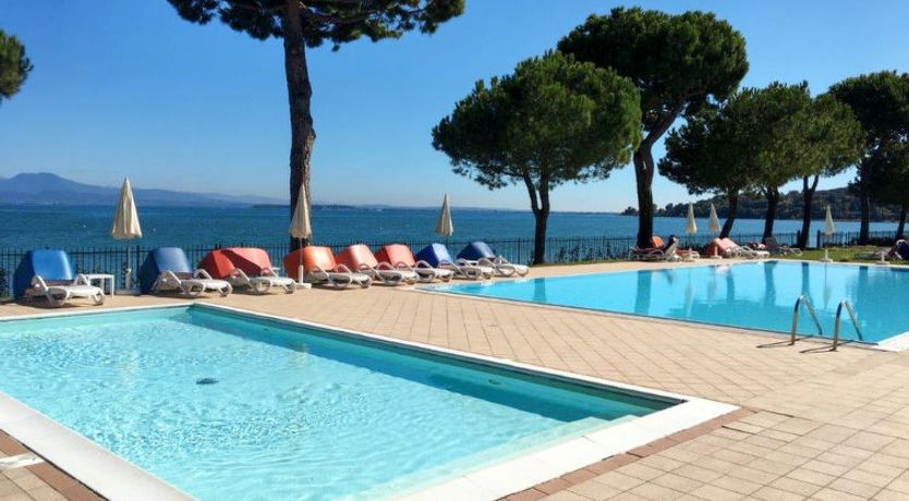 Photo of Front Lake Resort Le Corti del Lago Apartment 4