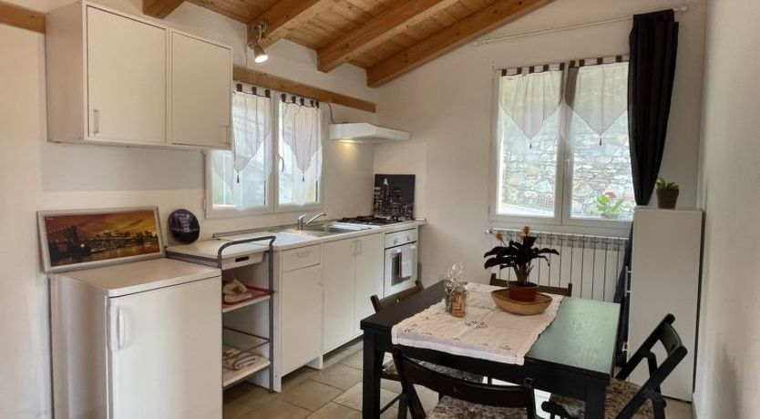 Photo of Adriana (PRE170)