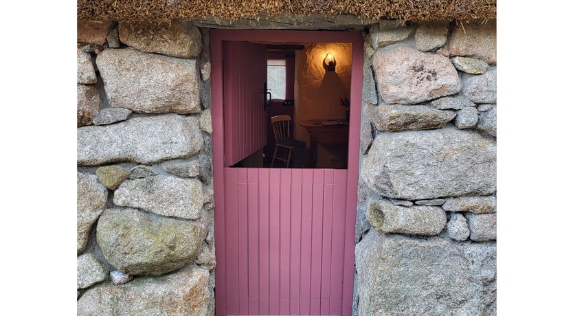 Photo of Historical Thatch Cottage 