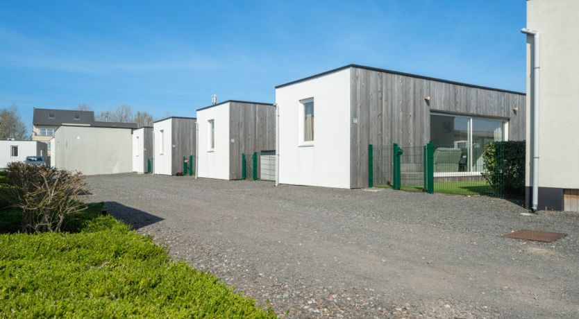 Photo of New Dahlia 8 Holiday Home 2