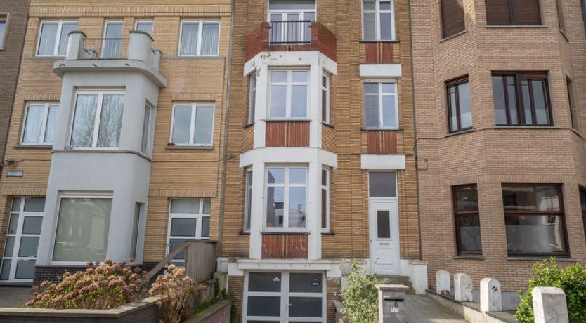 Photo of Les Citrinelles with parking