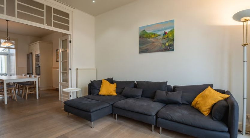 Photo of Les Citrinelles with parking