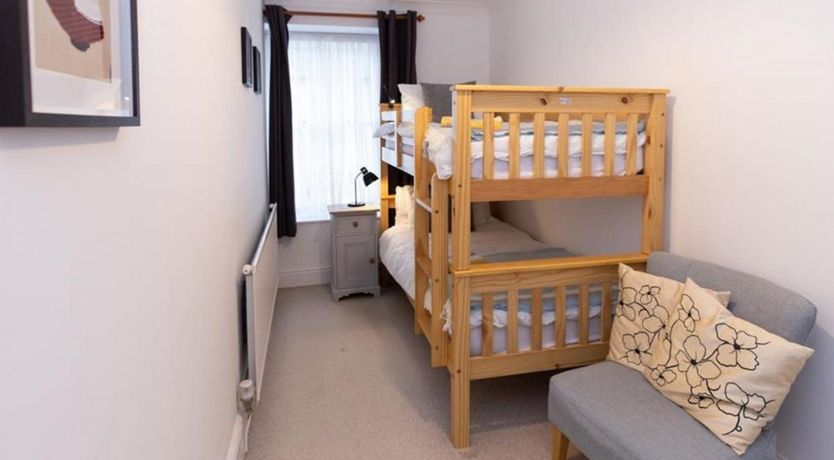 Photo of 3 Bed in Tenby