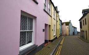 Photo of 3 Bed in Tenby