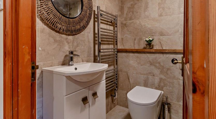 Photo of 1 Bed in Wroxall