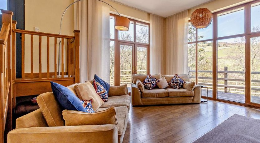 Photo of 4 Bed in Llanidloes