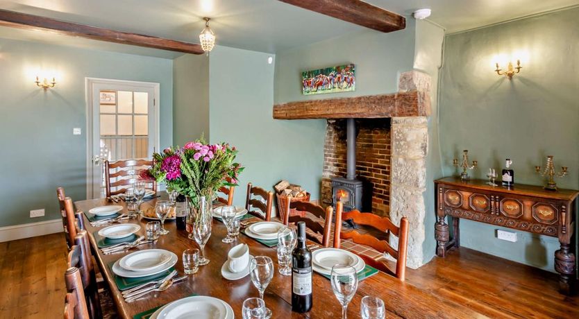 Photo of 6 Bed in Wroxall