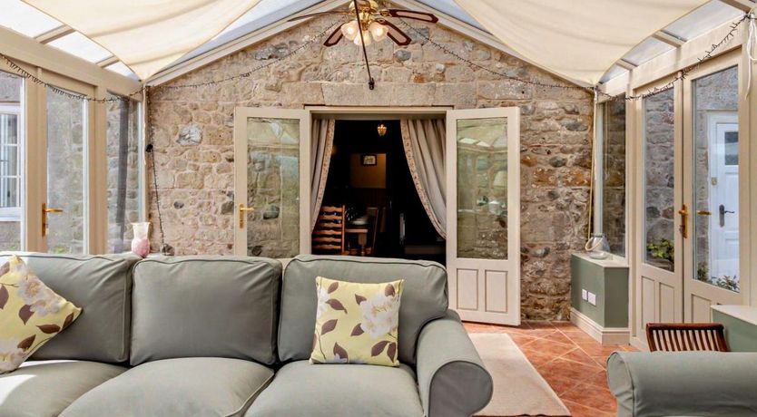 Photo of 6 Bed in Wroxall