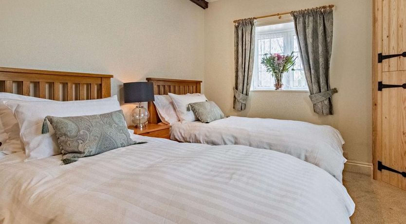 Photo of 3 Bed in Wroxall