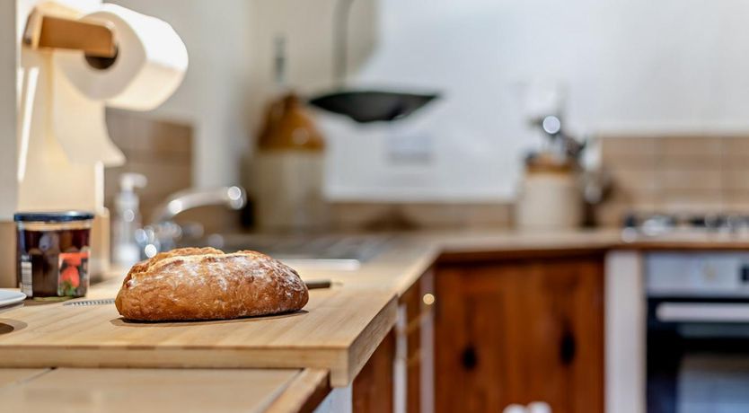 Photo of 3 Bed in Kirkland