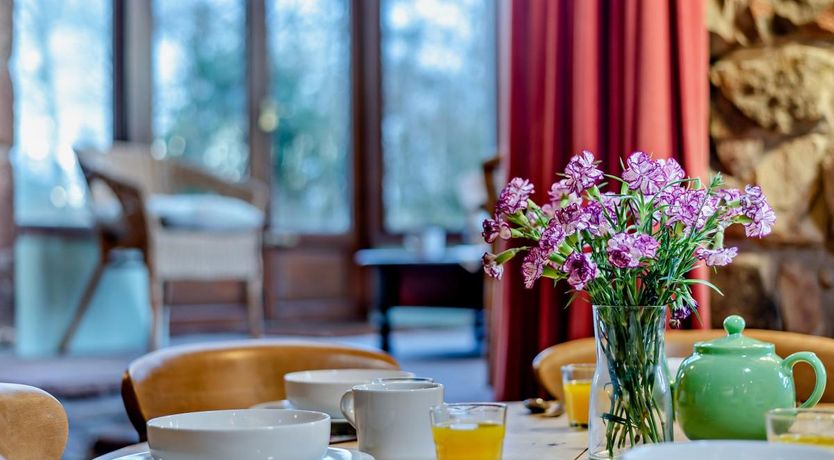 Photo of 3 Bed in Kirkland