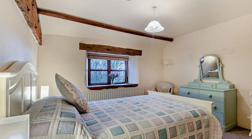 Photo of 3 Bed in Kirkland