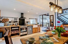 Photo of in-tavistock