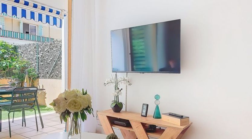 Photo of New Beach Apartment 2