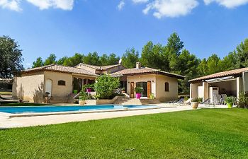 La Péguière Holiday Home