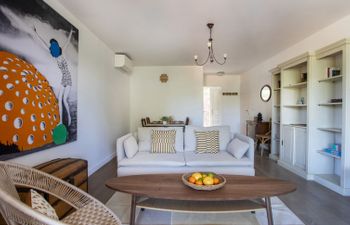 Vaugrenier Présidence Holiday Home