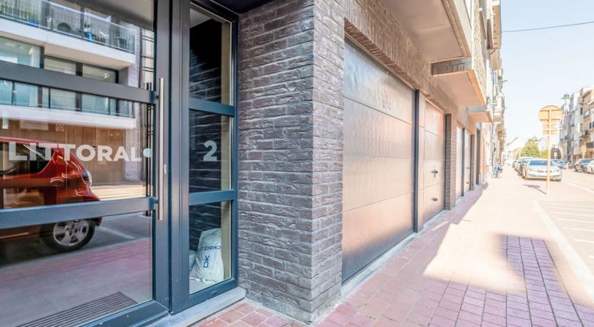 Photo of Littoral with two balconies