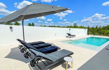 Olivarum Holiday Home