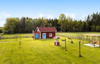 Strömslund Holiday Home