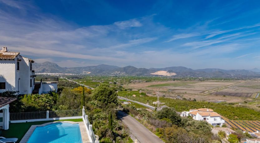 Photo of Los Limoneros