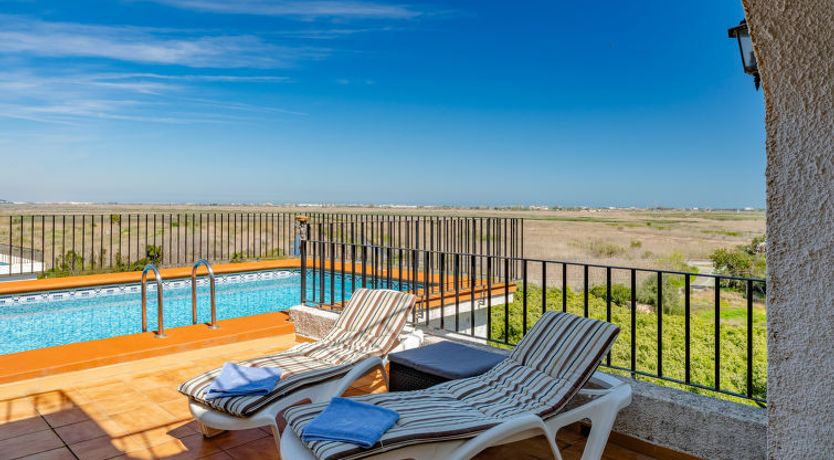 Photo of Los Delfines