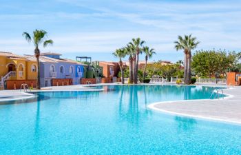 Pueblo de la Paz Holiday Home