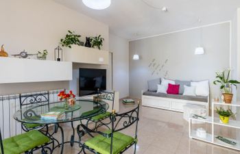 CaLella Holiday Home
