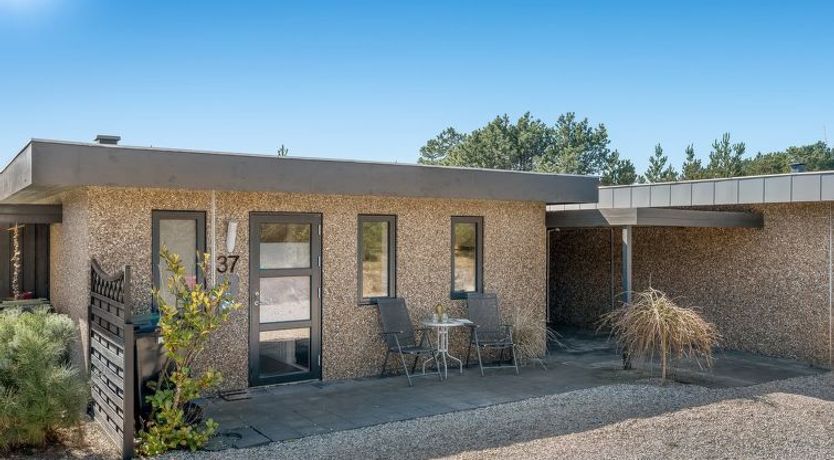 Photo of "Clemence" - 900m from the sea