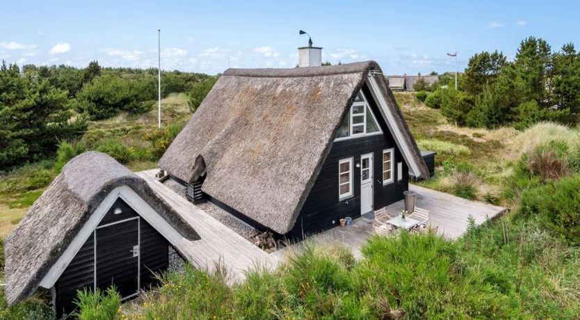 Photo of "Elisabetta" - 750m from the sea