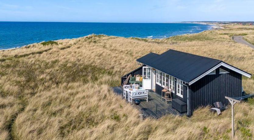 Photo of "Stintje" - 20m from the sea