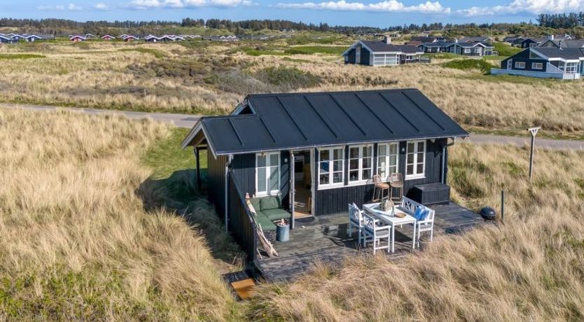 Photo of "Stintje" - 20m from the sea