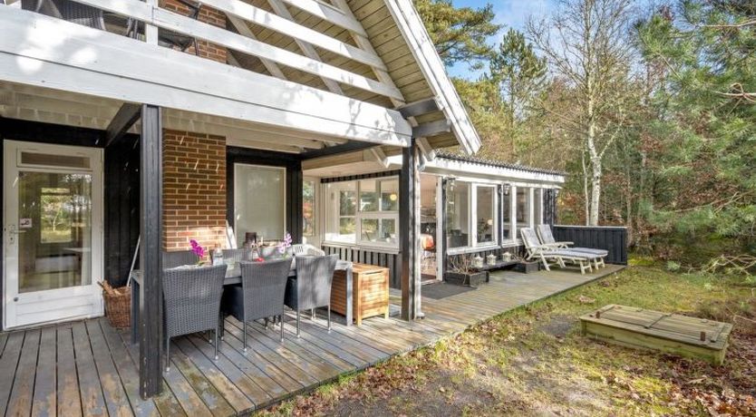 Photo of "Poul" - 1.9km from the sea